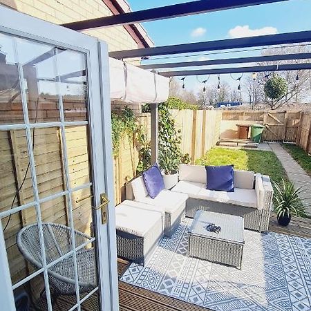 Appartamento Beautiful 2Bed House With Garden, Walking Distance To Town - Free Parking Glasgow Esterno foto