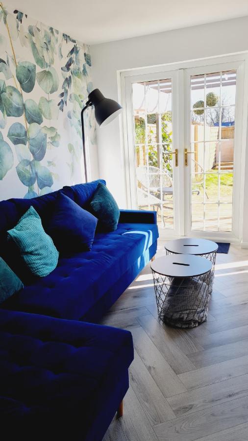 Appartamento Beautiful 2Bed House With Garden, Walking Distance To Town - Free Parking Glasgow Esterno foto