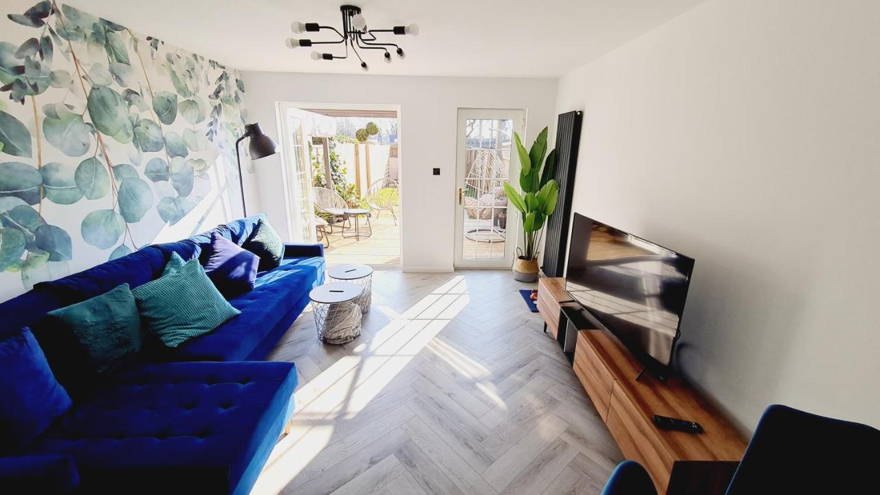 Appartamento Beautiful 2Bed House With Garden, Walking Distance To Town - Free Parking Glasgow Esterno foto
