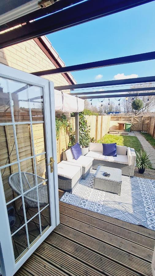 Appartamento Beautiful 2Bed House With Garden, Walking Distance To Town - Free Parking Glasgow Esterno foto