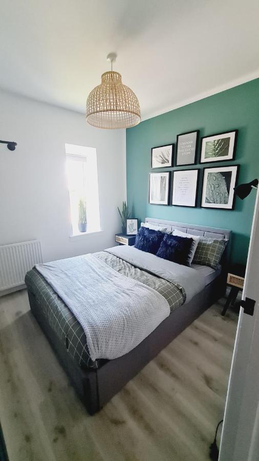 Appartamento Beautiful 2Bed House With Garden, Walking Distance To Town - Free Parking Glasgow Esterno foto