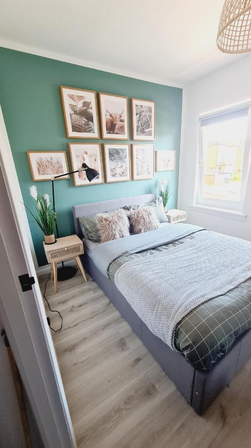 Appartamento Beautiful 2Bed House With Garden, Walking Distance To Town - Free Parking Glasgow Esterno foto